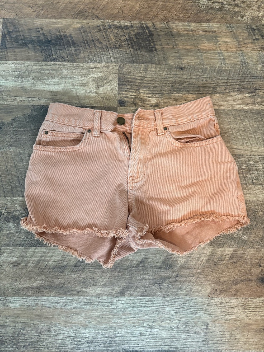 Vintage Billabong Women's Peach Frayed Hem Denim Shorts